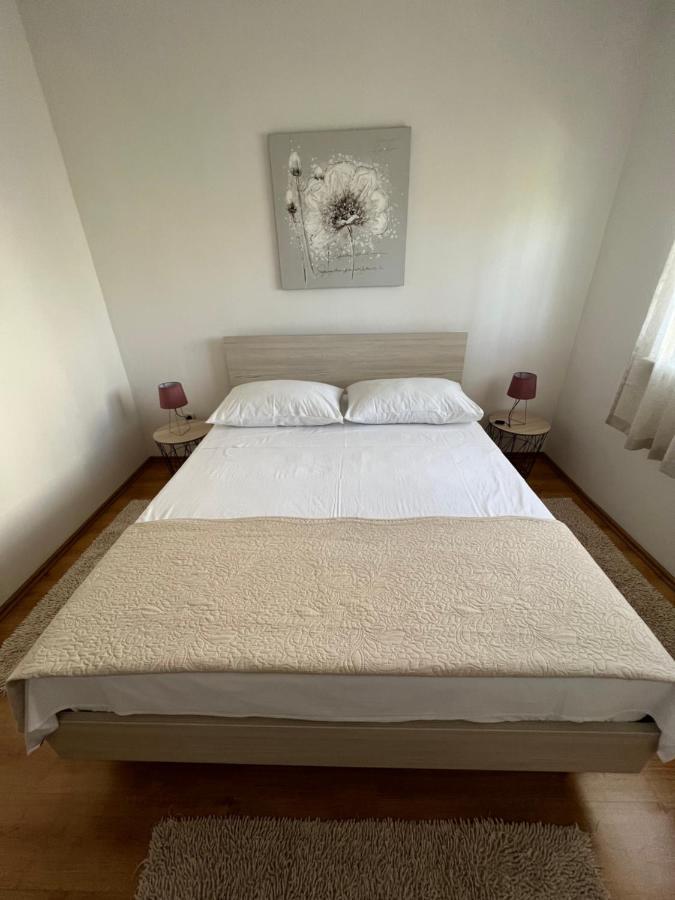 Apartman Burcul Sukosan Luaran gambar